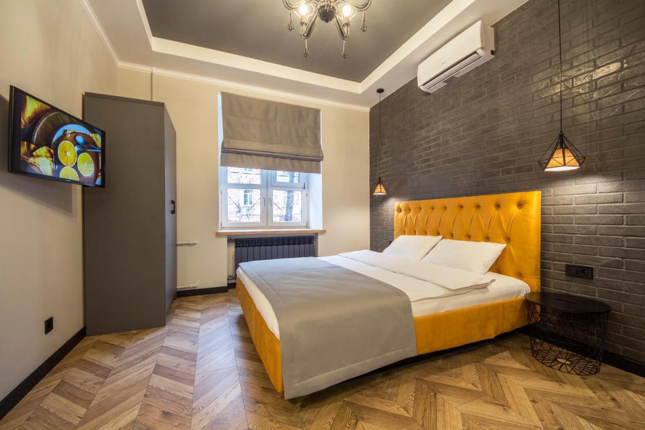 Idea Design Apart-Hotel Prorizna Киев Экстерьер фото