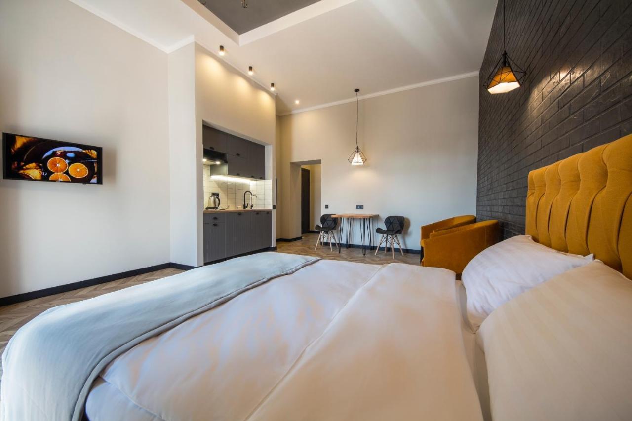 Idea Design Apart-Hotel Prorizna Киев Экстерьер фото