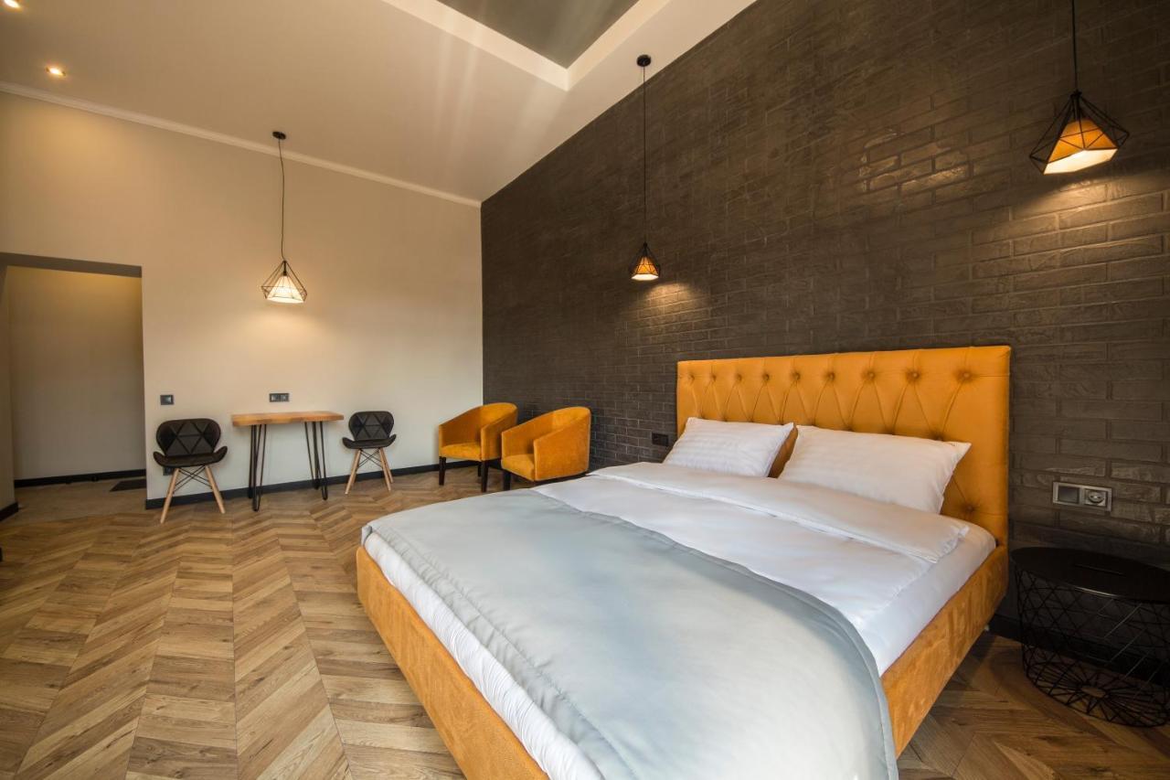 Idea Design Apart-Hotel Prorizna Киев Экстерьер фото