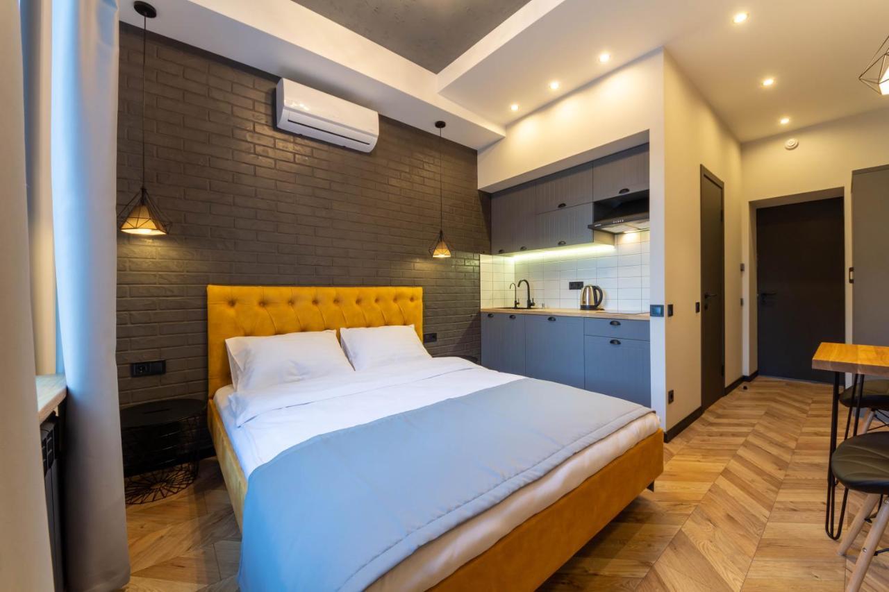Idea Design Apart-Hotel Prorizna Киев Экстерьер фото