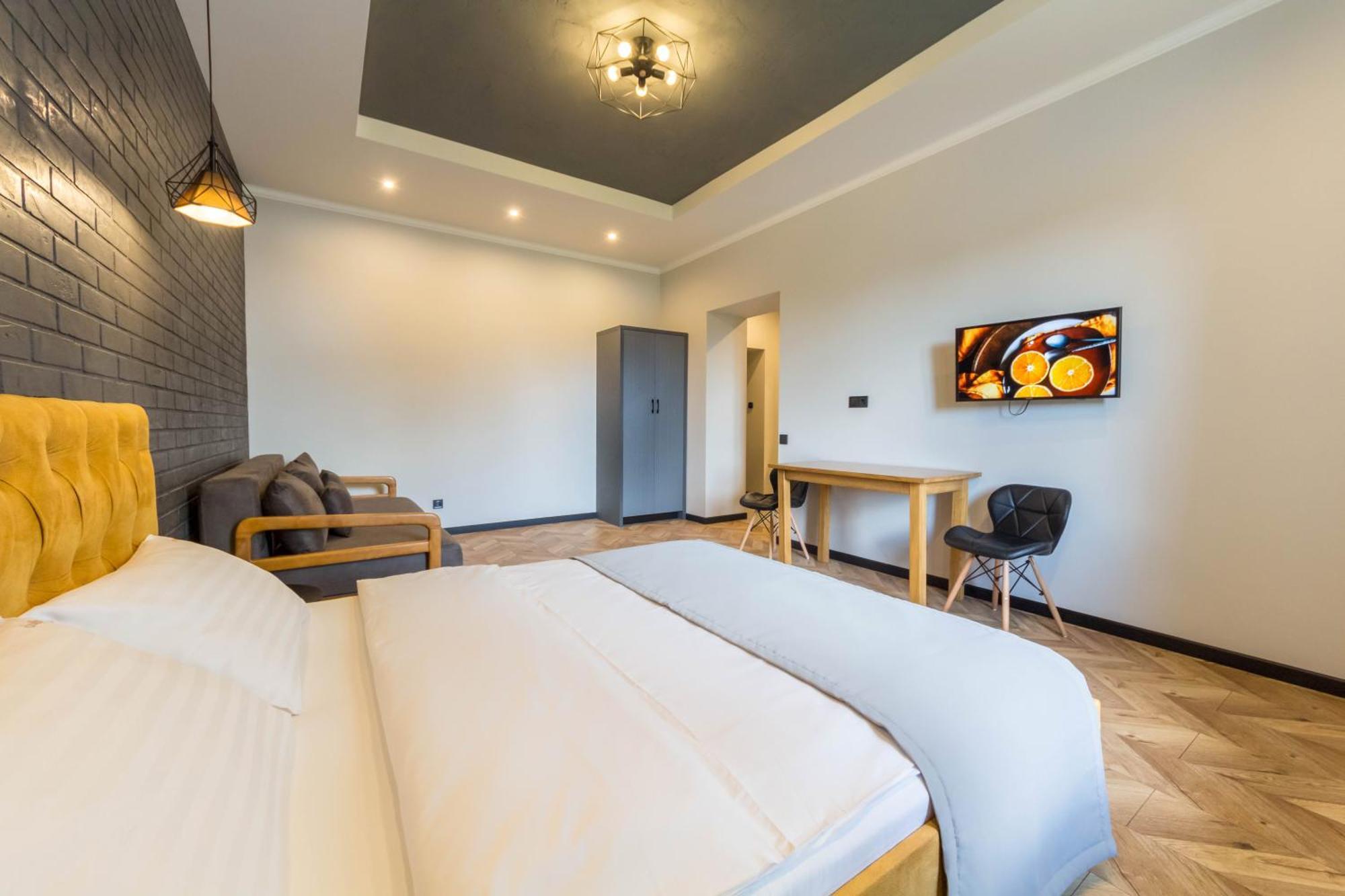 Idea Design Apart-Hotel Prorizna Киев Экстерьер фото