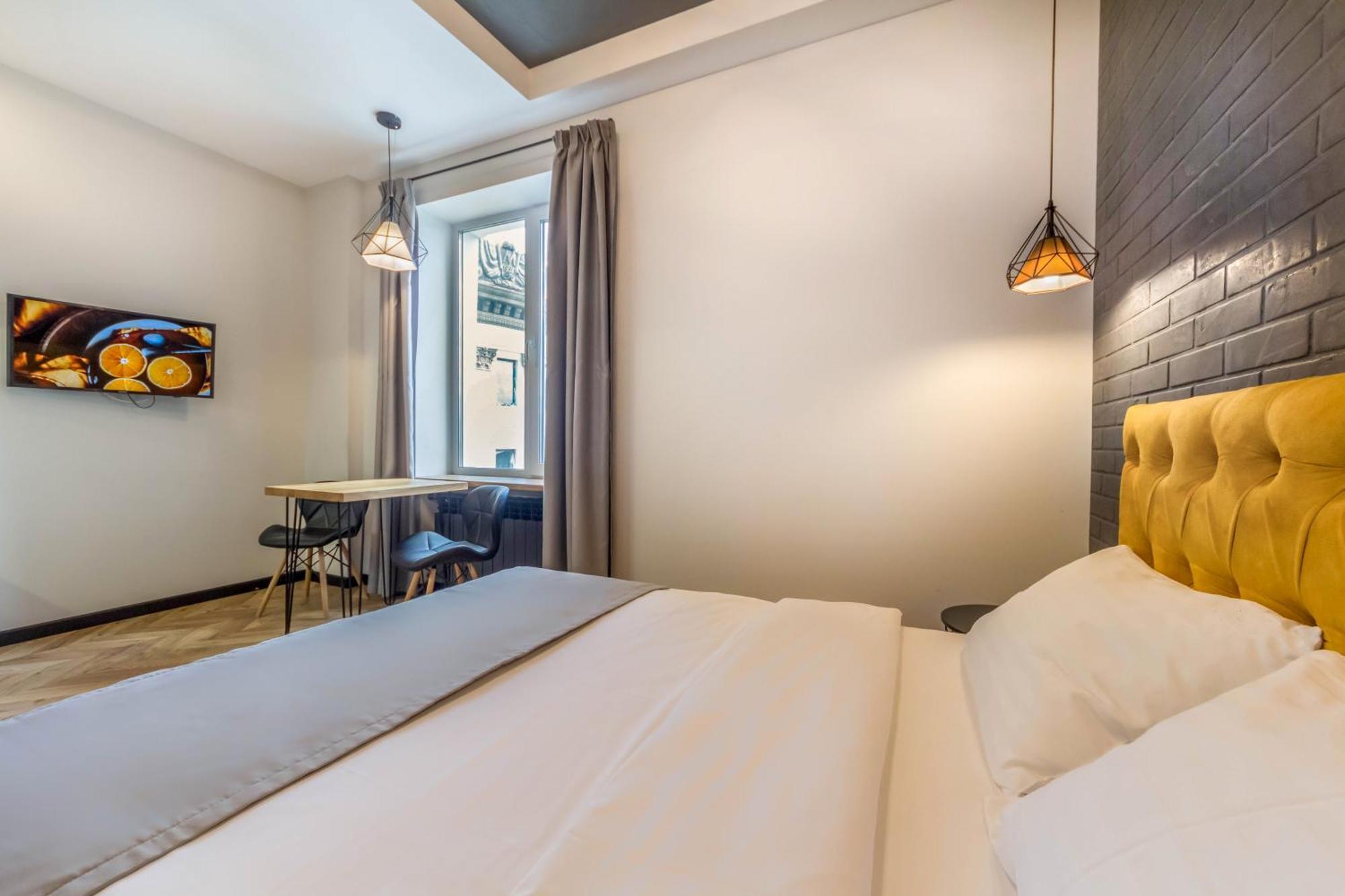 Idea Design Apart-Hotel Prorizna Киев Экстерьер фото